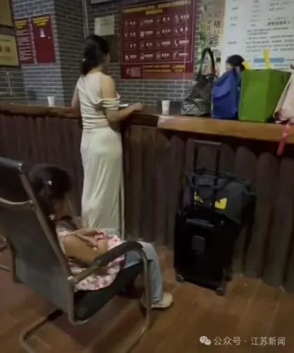 廣西7歲女童被小老虎咬傷右腿 景區(qū)最新通報(bào)