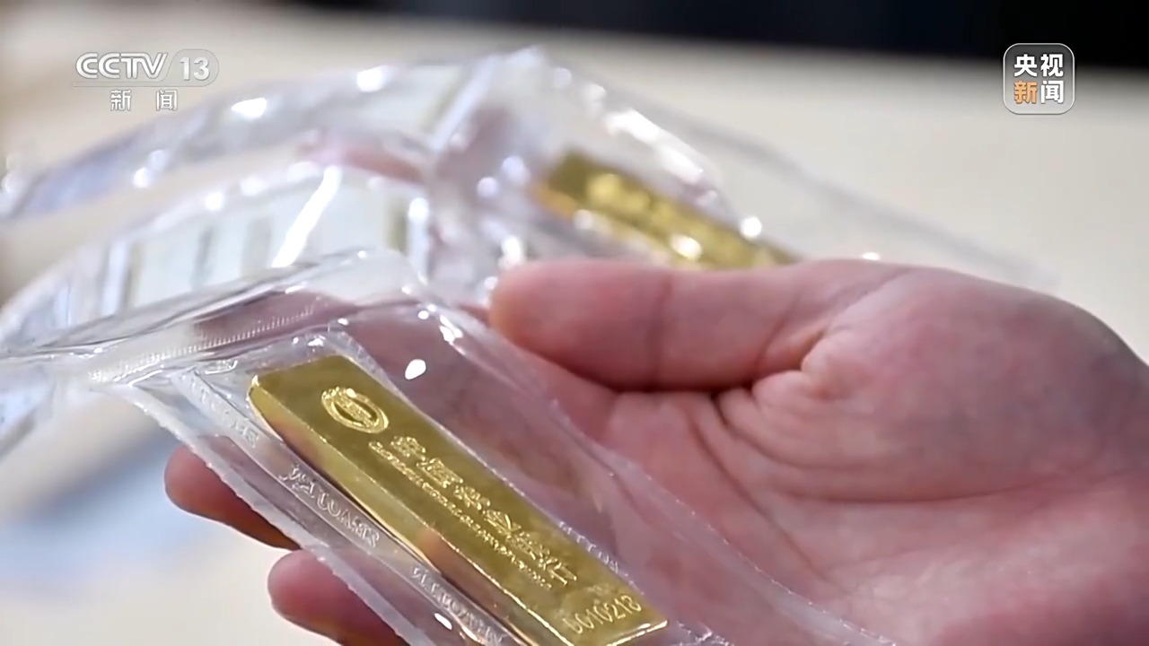 網(wǎng)上交“女友” 620克黃金險被騙走