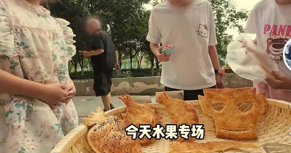 “東風-5C燒餅，吸引范圍覆蓋全網！”