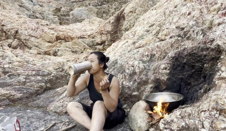 35天減28斤！25歲女孩獲海島求生賽季軍：為生存吃老鼠、蜈蚣