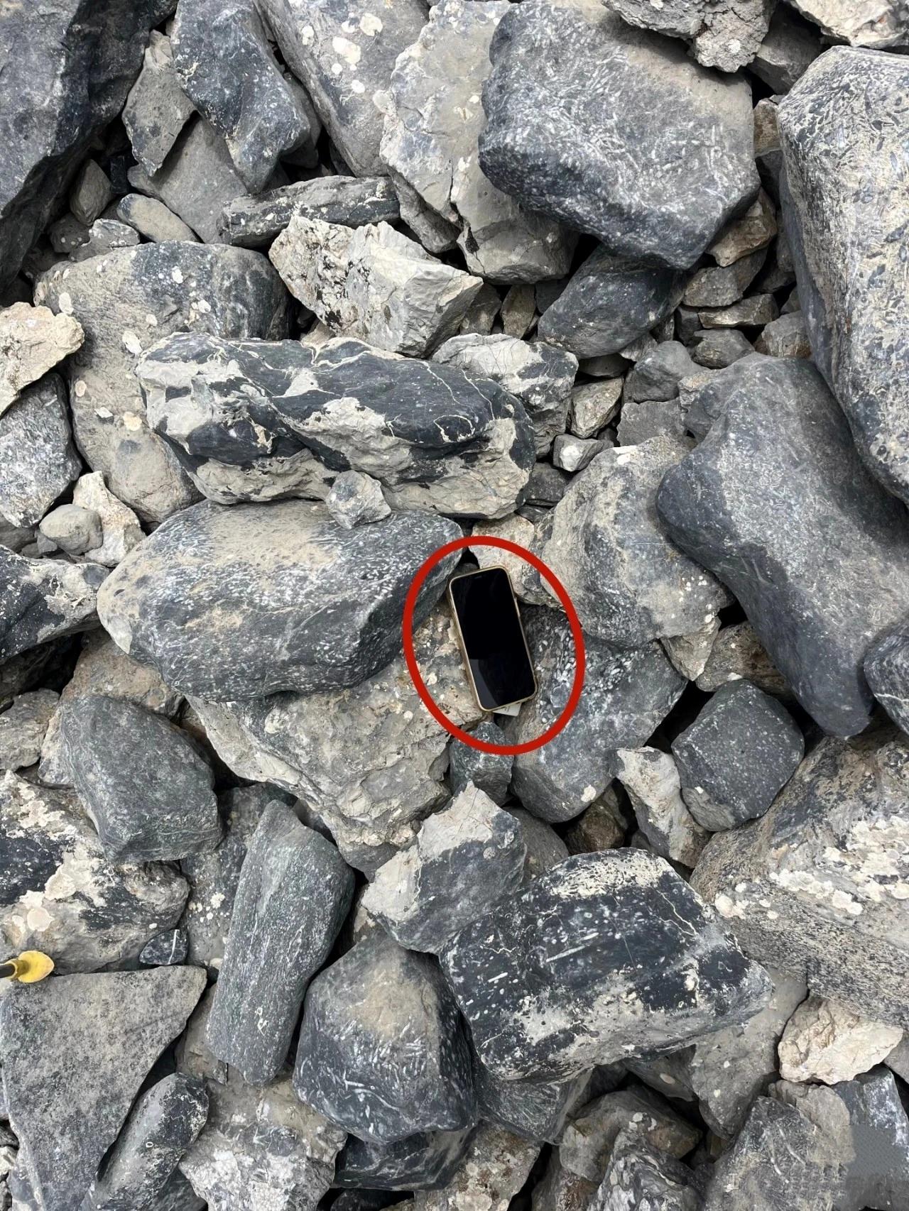 新疆丟的手機 3年后竟被人跨越5000公里送還